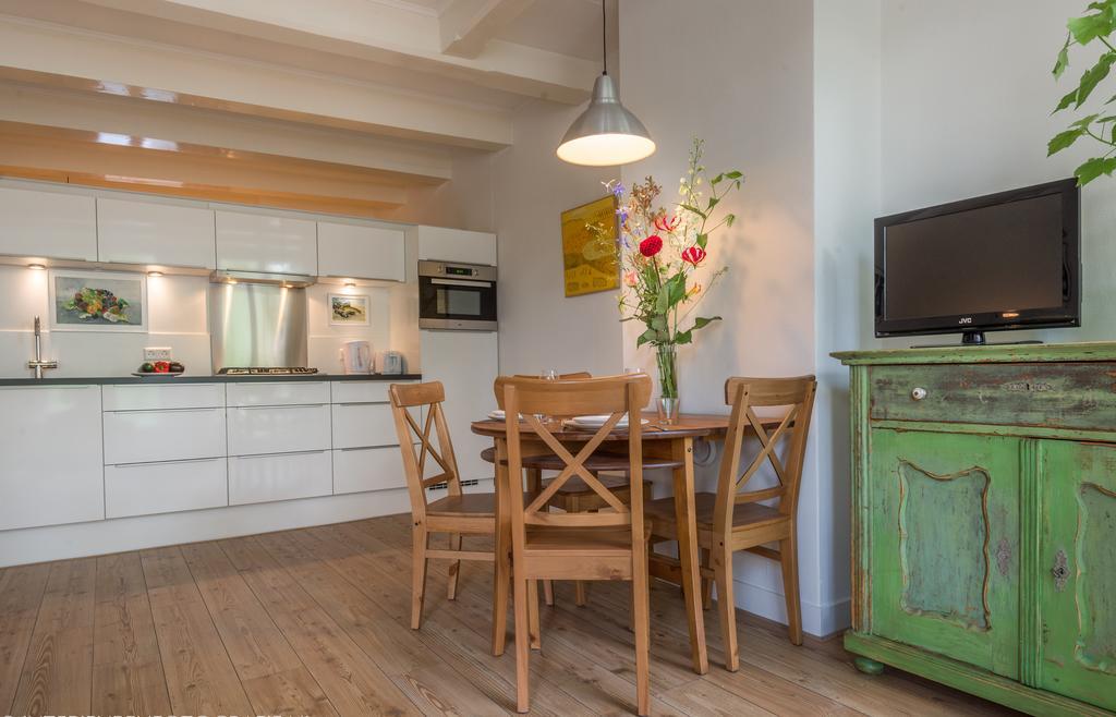 Canal View Amsterdam Apartment Экстерьер фото